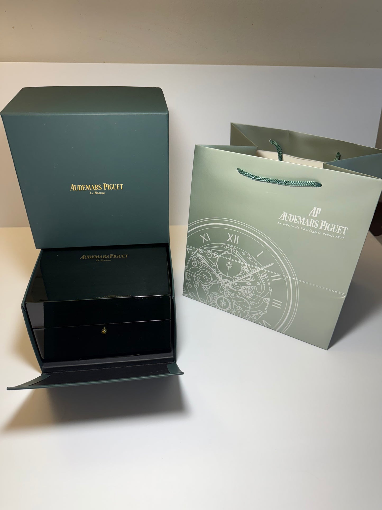 Audemars Piguet Watch Box — Royal Oak Case with Booklets & Bag