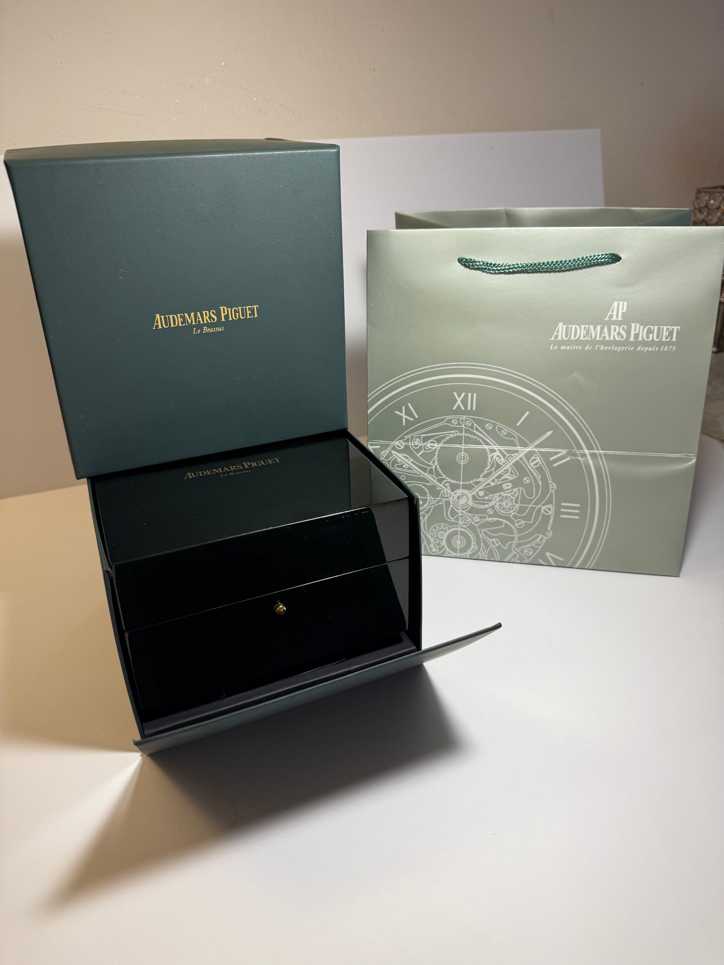 Audemars Piguet Watch Box — Royal Oak Case with Booklets & Bag